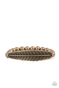 Featherlight Fashion - Brass -Paparazzi