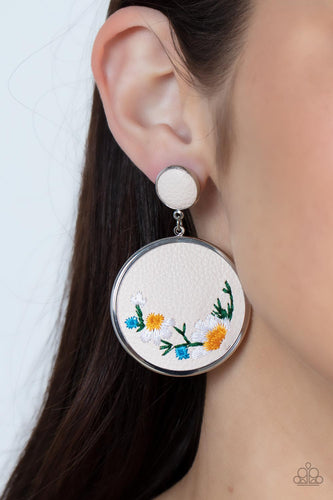 Embroidered Gardens - Multi -Paparazzi
