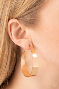 Flat Out Fashionable - Gold -Paparazzi
